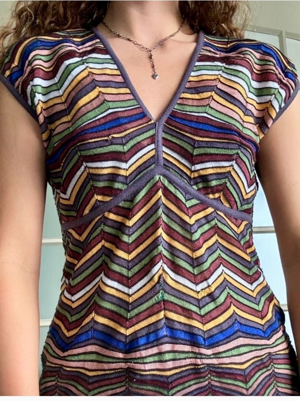 M MISSONI Vibrant Chevron Knit V-Neck Top Like New